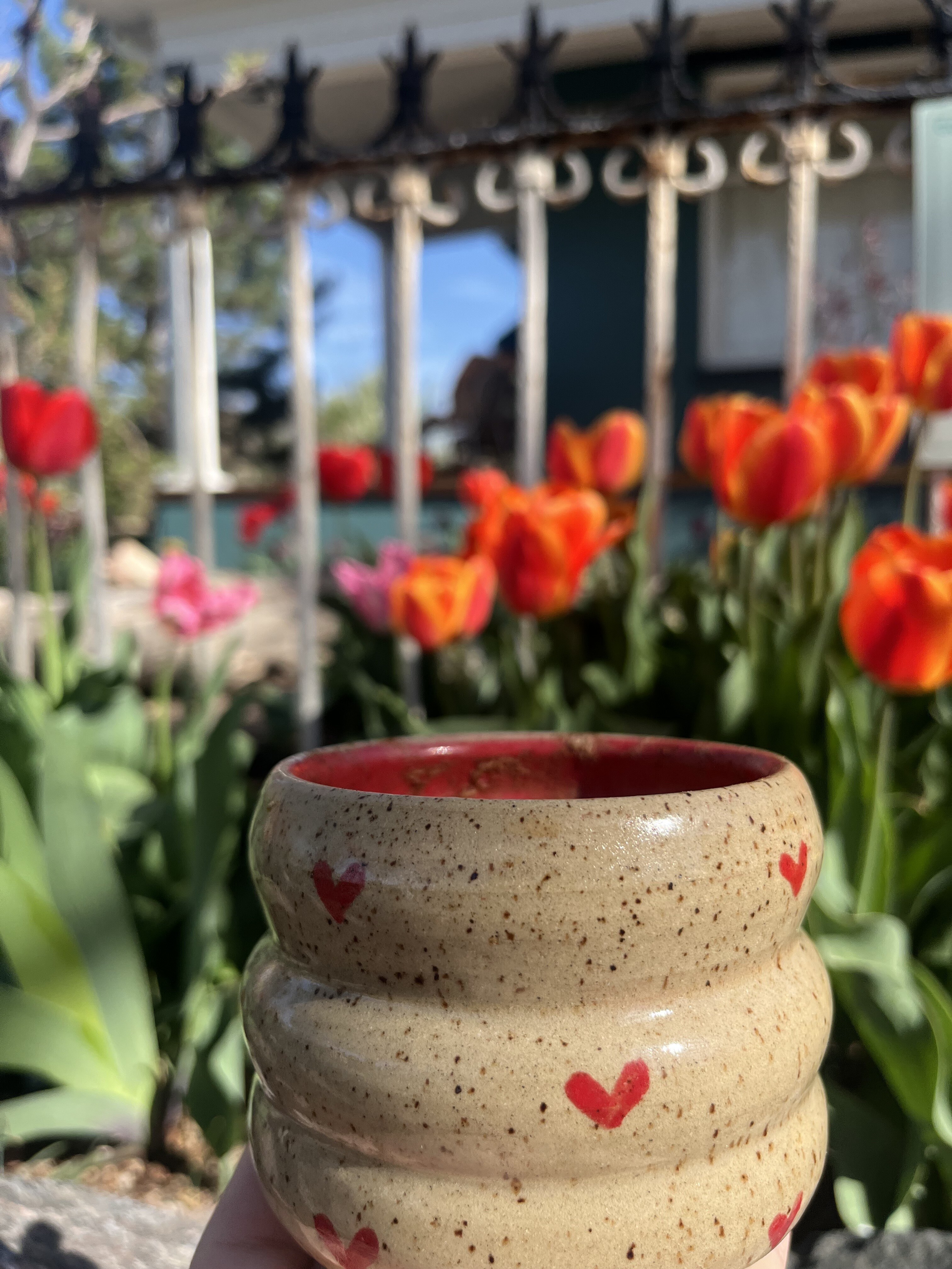 pottery_tulips