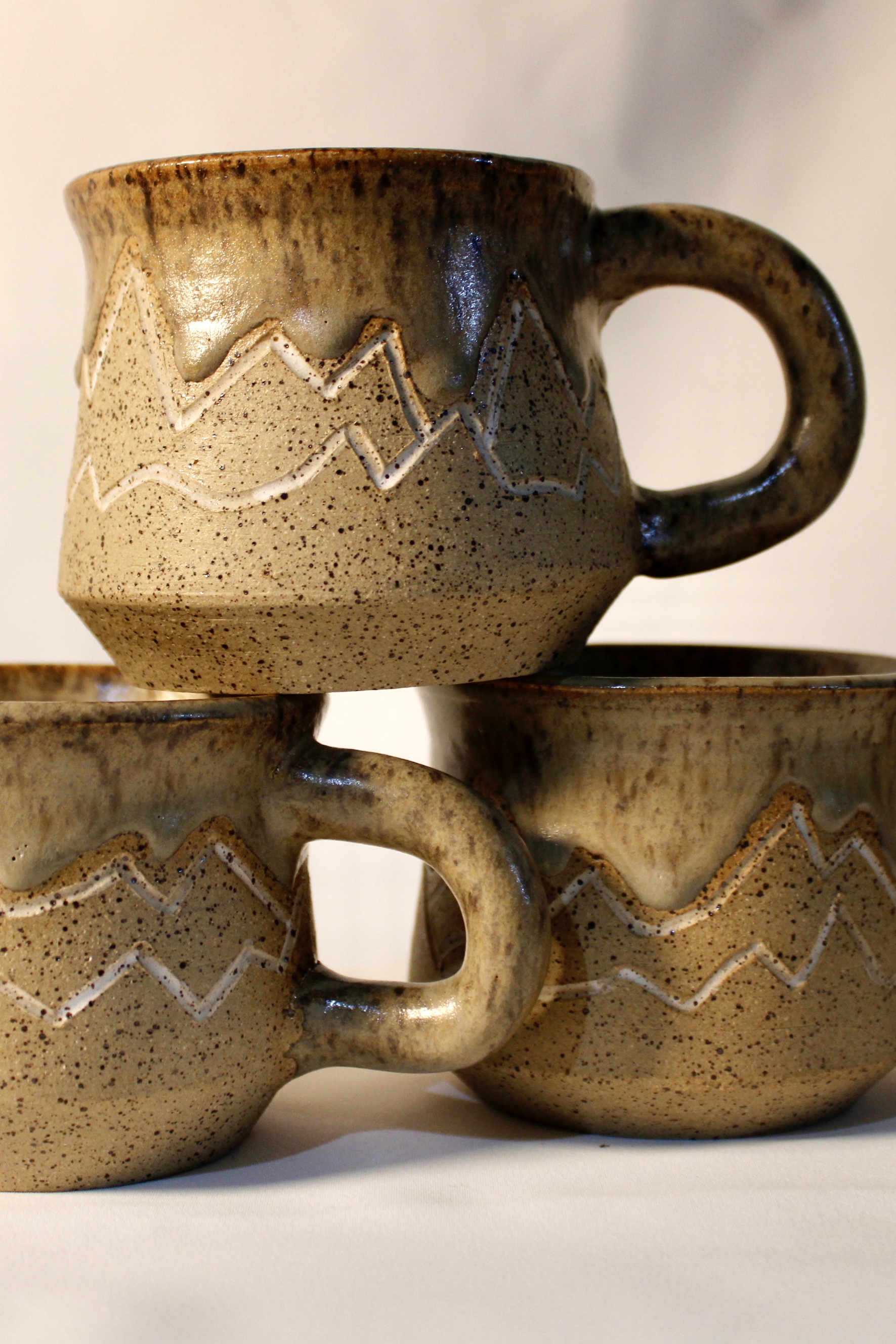three-mountain-mugs